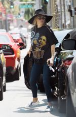 KESHA Out and About in Los Angeles 07/29/2021