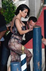 KOURTNEY KARDASHIAN Out in Venice 08/29/2021