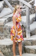 LADY KITTY SPENCER Out for Lunch in Positano 08/02/2021