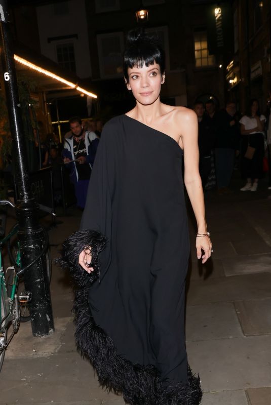 LILY ALLEN at Ghost Story Press Night in London 08/11/2021