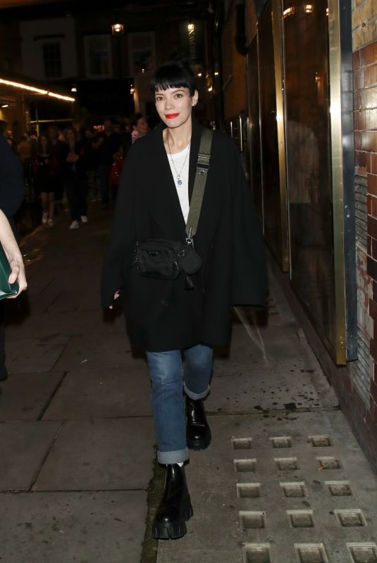 LILY ALLEN Leaves Noel Coward Theatre in London 08/07/2021