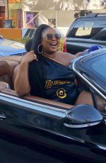 LIZZO Out Cruises in Convertible Bentley on Rodeo Drive in Beverly Hills 08/13/2021
