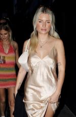 LOTTIE MOSS Night Out with Friends in Notting Hill 08/14/2021