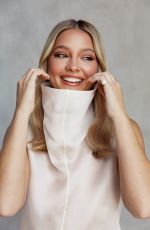 MADELYN CLINE for Elle Magazine, August 2021