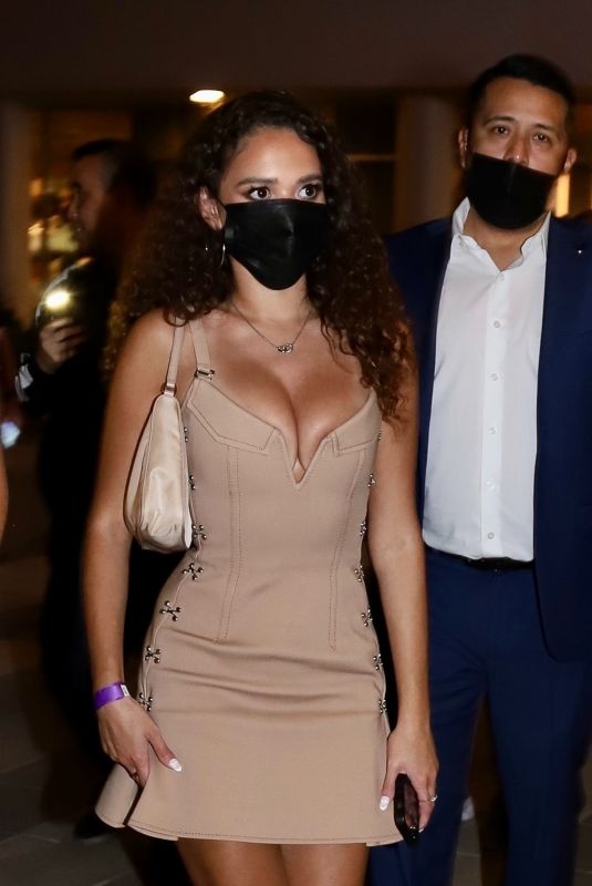 MADISON PETTIS at He