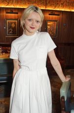 MAISIE WILLIAMS Hosts a Dinner to Celebrate Launch of New Film Production Company Rapt in London 08/02/2021