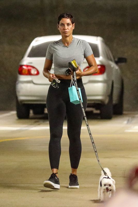 NICOLE MURPHY Out with Her Dog at Tiffany & Co