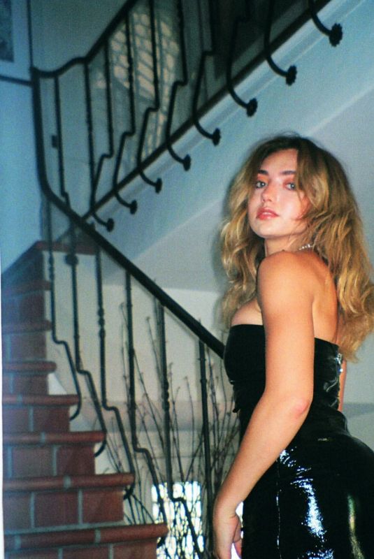 PEYTON ROI LIST at a Photoshoot, August 2021