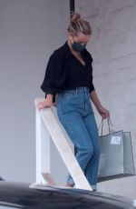 REESE WITHERSPOON Leaves a Skin Care Center in Beverly Hills 08/21/2021