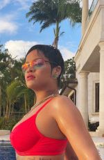 RIHANNA for Savage x Summer 2021