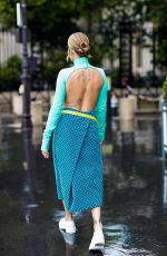 RITA and ELENA ORA Out Shopping in Paris 08/09/2021