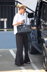 ROSIE HUNTINGTON_WHITELEY Out in Beverly Hills 08/13/2021