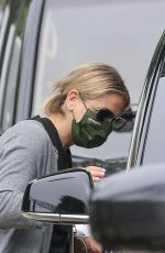 SARAH MICHELLE GELLAR Out for Coffee in Santa Monica 08/04/2021