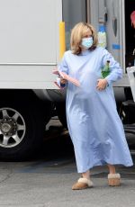 SARAH PAULSON as Linda Tripp on the Set of American Crime Story: Impeachment in Los Angeles 08/11/2021