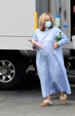 SARAH PAULSON as Linda Tripp on the Set of American Crime Story: Impeachment in Los Angeles 08/11/2021