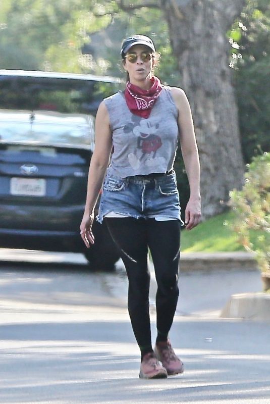 SARAH SILVERMAN Out Hiking in Los Angeles 08/20/2021