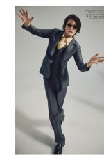 SHALOM HARLOW in Harper