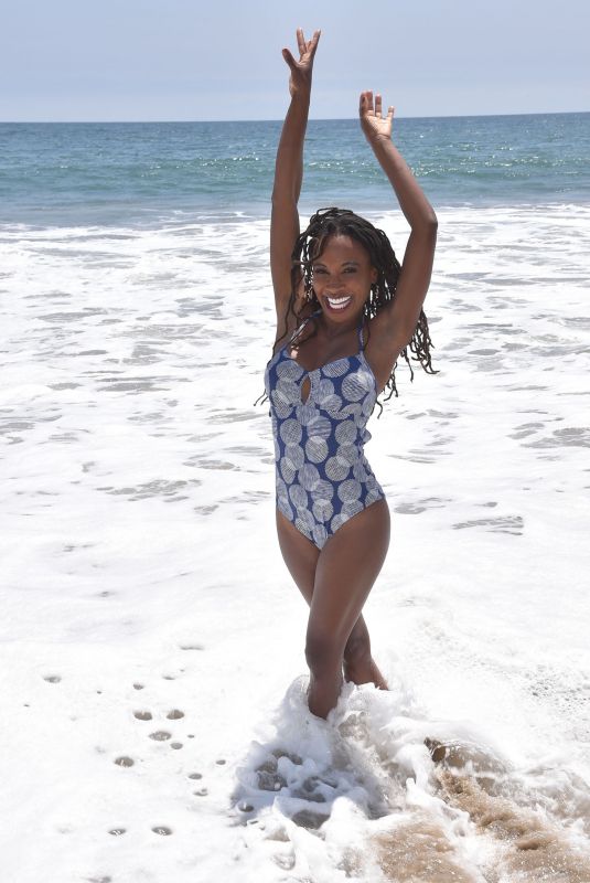 SHANOLA HAMPTON in Swimsuit at a Beach in Malibu 08/03/2021