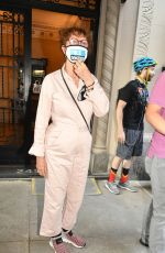 SUSAN SARANDON Speaks at Free Donzinger Protest in New York 08/06/2021