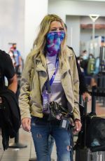 TARA REID Arrives at LAX Airport in Los Angeles 08/01/2021