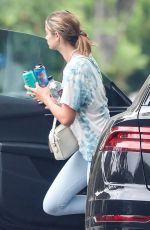TAYLOR HILL Arrives at a Private Gym in West Hollywood 08/18/2021