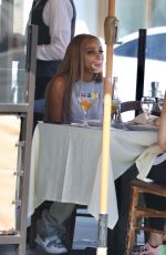 WINNIE HARLOW at Il Pastaio in Beverly Hills 08/03/2021