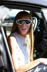 WINNIE HARLOW at Il Pastaio in Beverly Hills 08/03/2021