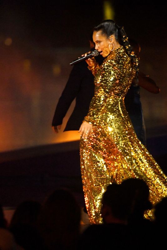 ALICIA KEYS Performs at 2021 MTV VMAs in Brooklyn 09/12/2021