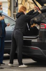 ARIEL WINTER Picking up Her Dogs from Groomer in Los Angeles 09/27/2021