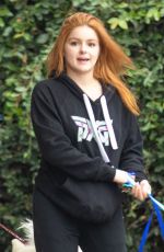 ARIEL WINTER Picking up Her Dogs from Groomer in Los Angeles 09/27/2021