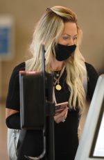 BARUNWYN WINDHAM-BURKE at LAX Airport in Los Angeles 09/27/2021