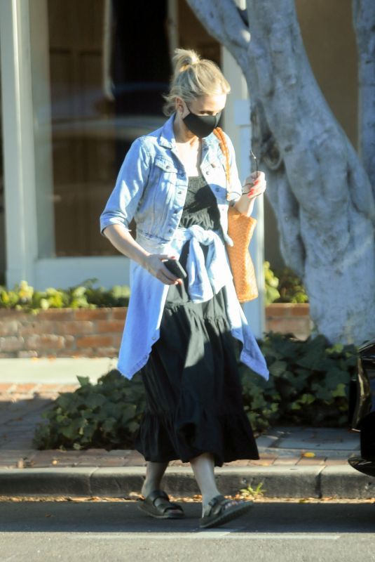 CAMERON DIAZ Leaves a Skincare Clinic in West Hollywood 09/04/2021