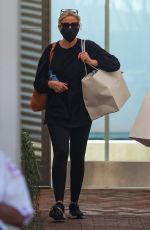 CAMERON DIAZ Shopping at Melanie Grant in West Hollywood 09/07/2021