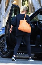 CAMERON DIAZ Shopping at Melanie Grant in West Hollywood 09/07/2021