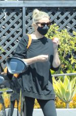 CAMERON DIAZ Shopping at Melanie Grant in West Hollywood 09/07/2021