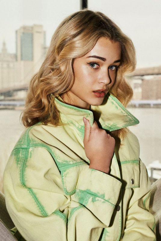 CAROLINIA V. MARIE for Grazia Magazine, Italy June 2021