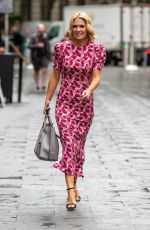 CHARLOTTE HAWKINS Arrives at Classic FM Studios in London 09/10/2021