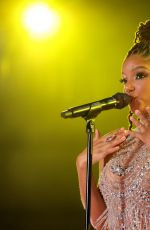 CHLE and HALLE BAILEY Performs at 2021 Global Citizen Live in Los Angeles 09/25/2021