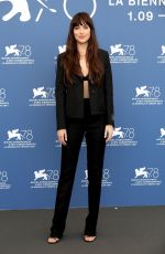 DAKOTA JOHNSON at The Lost Daughter Photocall at 78th Venice International Film Festival 09/03/2021