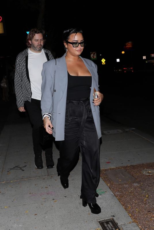 DEMI LOVATO Arrives at Delilah in West Hollywood 09/25/2021