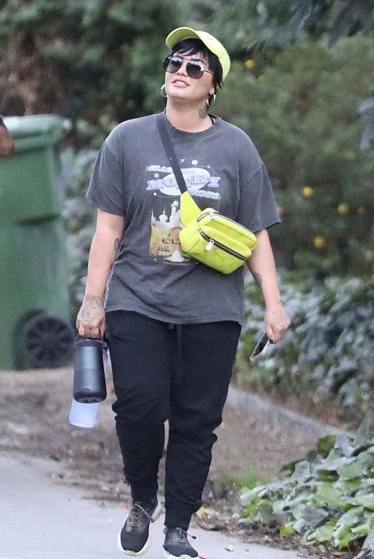 DEMI LOVATO Out Hiking in Los Angeles 09/21/2021