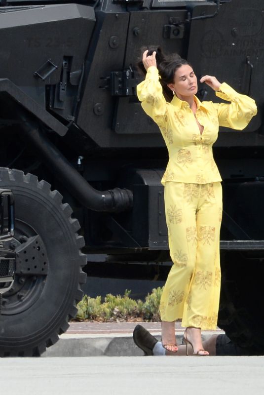 DEMI MOORE on the Set of The Unbearable Weight Of Massive Talent in Los Angeles 09/23/2021