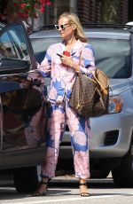 DIANE KRUGER Out in East Greenwich at Rhode Island 09/13/2021