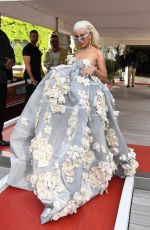 DOJA CAT at Dolce & Gabbana Fashion Show in Venice 08/29/2021