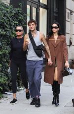 DUA LIPA and YOLANDA and Anwar HADID Out for Dinner in New York 09/21/2021