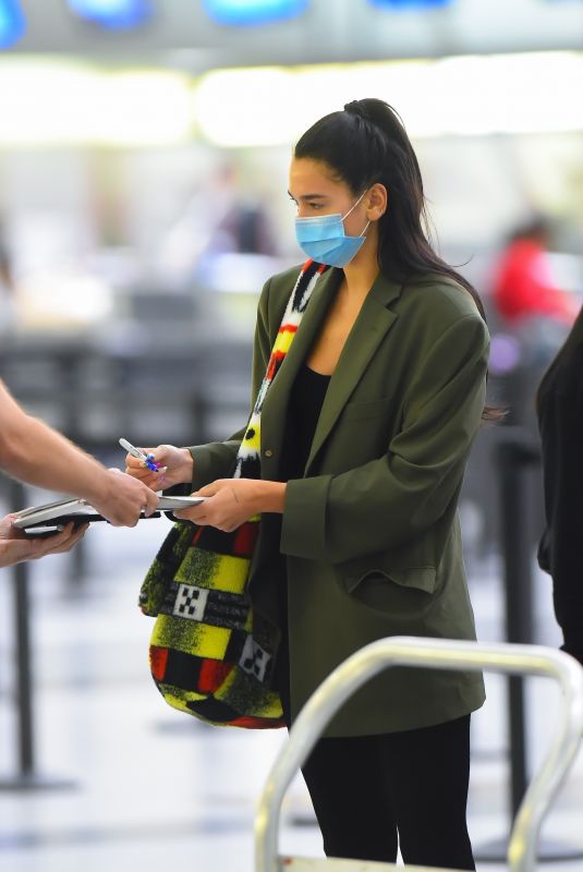 DUA LIPA Arrives at JFK Airport in New York 09/18/2021