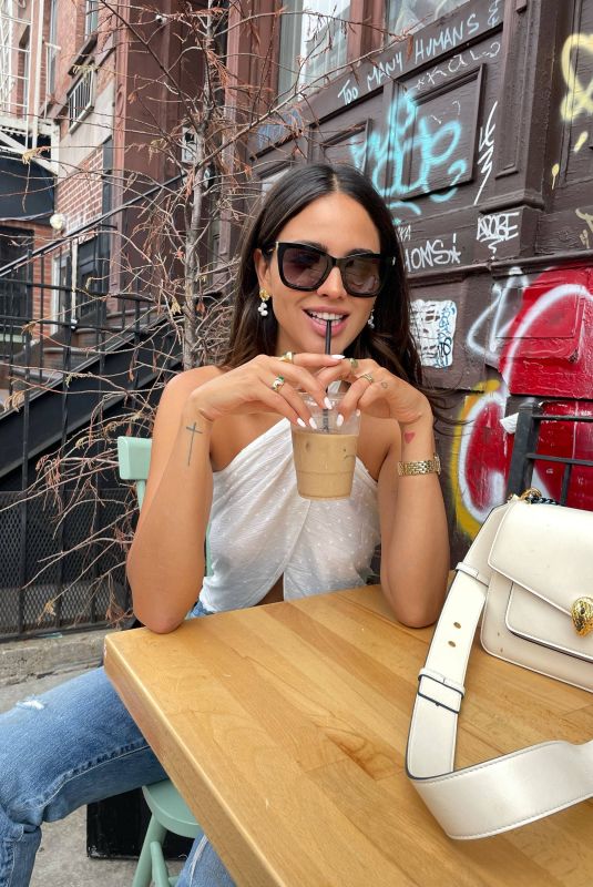 EEIZA GONZALEZ – Vogue Photo Diary for New York Fashion Week, September 2021