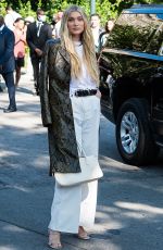 ELSA HOSK Arrives at Michael Kors Spring/Summer 2022 Shoe at New York Fashion Week 09/10/2021