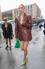 ELSA HOSK Arrives at Revolve Gallery in New York 09/09/2021