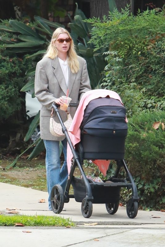 ELSA HOSK Out with Her Baby in Pasadena 09/17/2021